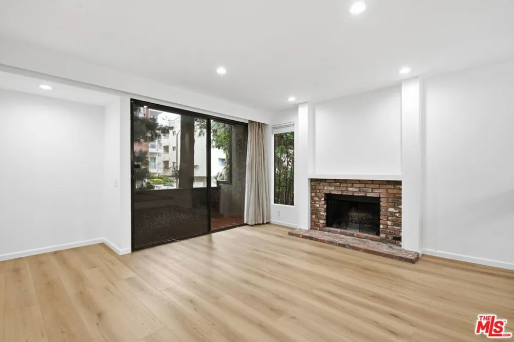 1423 S Bentley Avenue #B Los Angeles, CA 90025