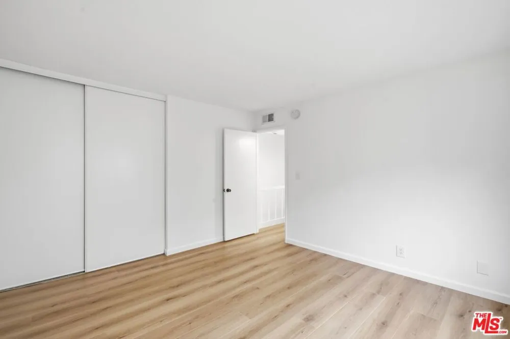1423 S Bentley Avenue #B Los Angeles, CA 90025