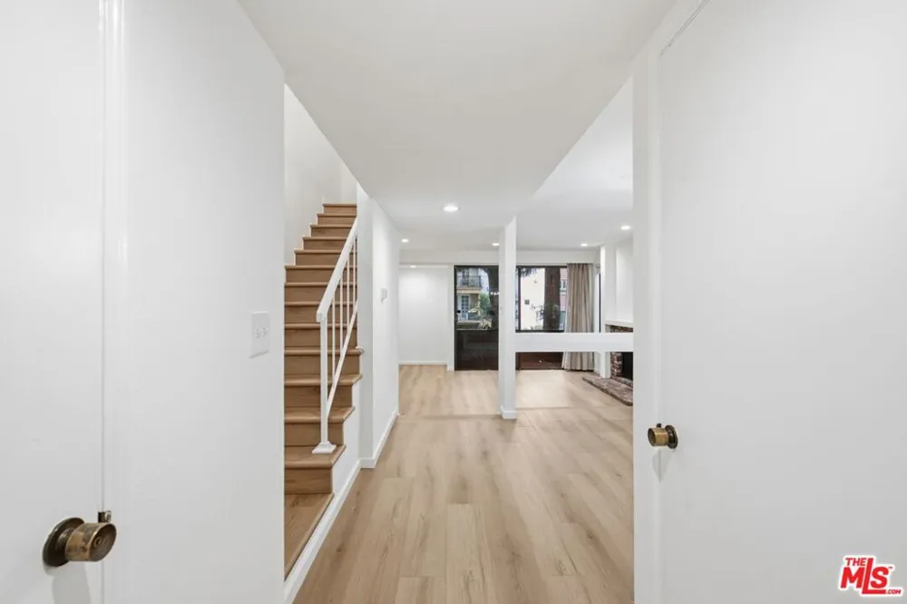 1423 S Bentley Avenue #B Los Angeles, CA 90025