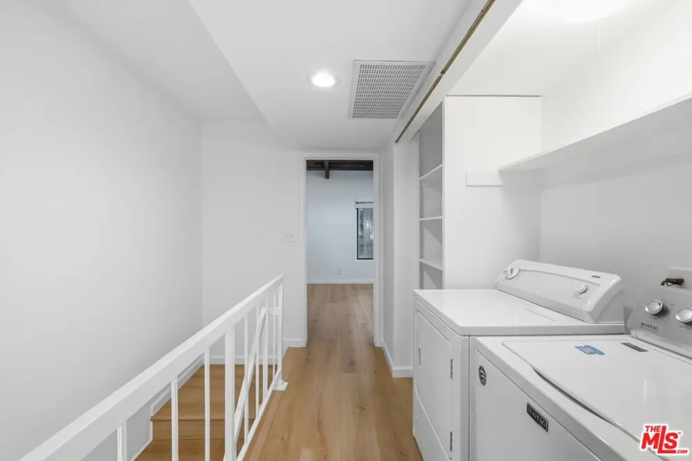 1423 S Bentley Avenue #B Los Angeles, CA 90025