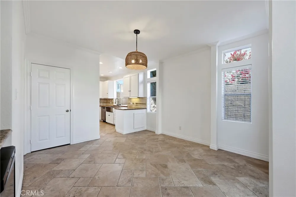 2575 Elden Avenue #3 Costa Mesa, CA 92627