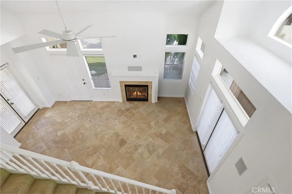 2575 Elden Avenue #3 Costa Mesa, CA 92627