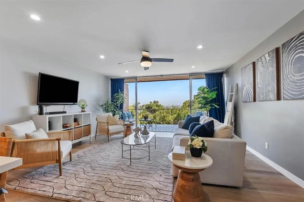 4567 Don Ricardo Drive Los Angeles, CA 90008