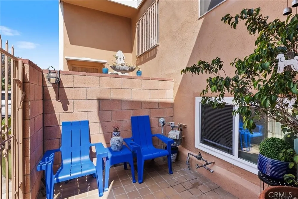 4567 Don Ricardo Drive Los Angeles, CA 90008