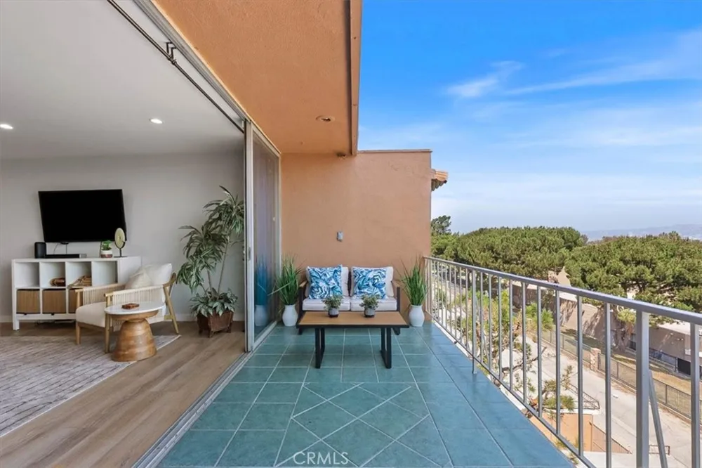 4567 Don Ricardo Drive Los Angeles, CA 90008