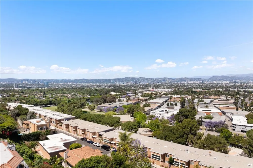 4567 Don Ricardo Drive Los Angeles, CA 90008