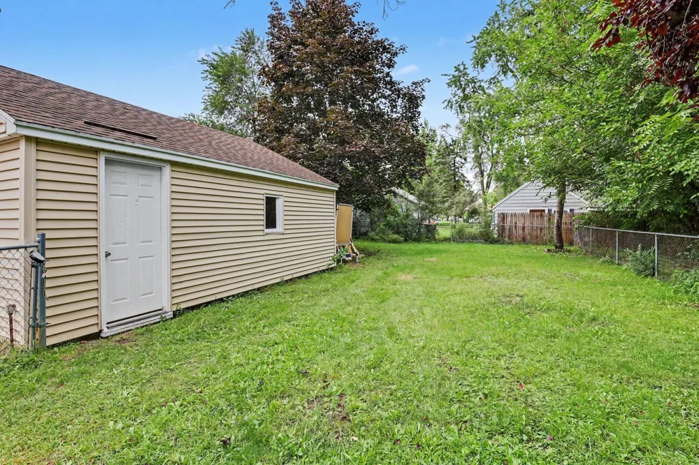 251 Crown Street SW Wyoming, MI 49548
