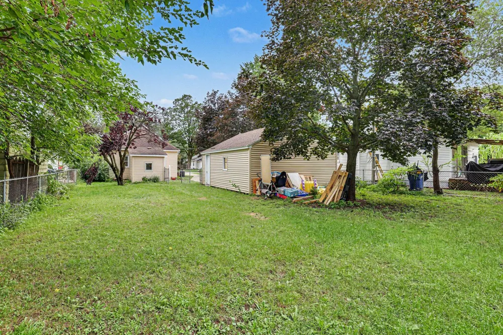 251 Crown Street SW Wyoming, MI 49548