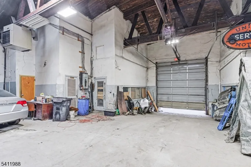 236 Park Ave Newark City, NJ 07107