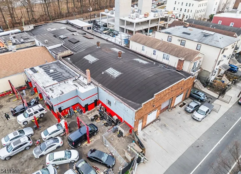 236 Park Ave Newark City, NJ 07107