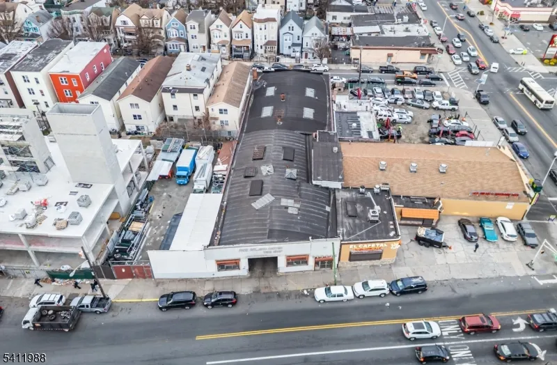 236 Park Ave Newark City, NJ 07107