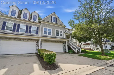 646 W Bluff Court