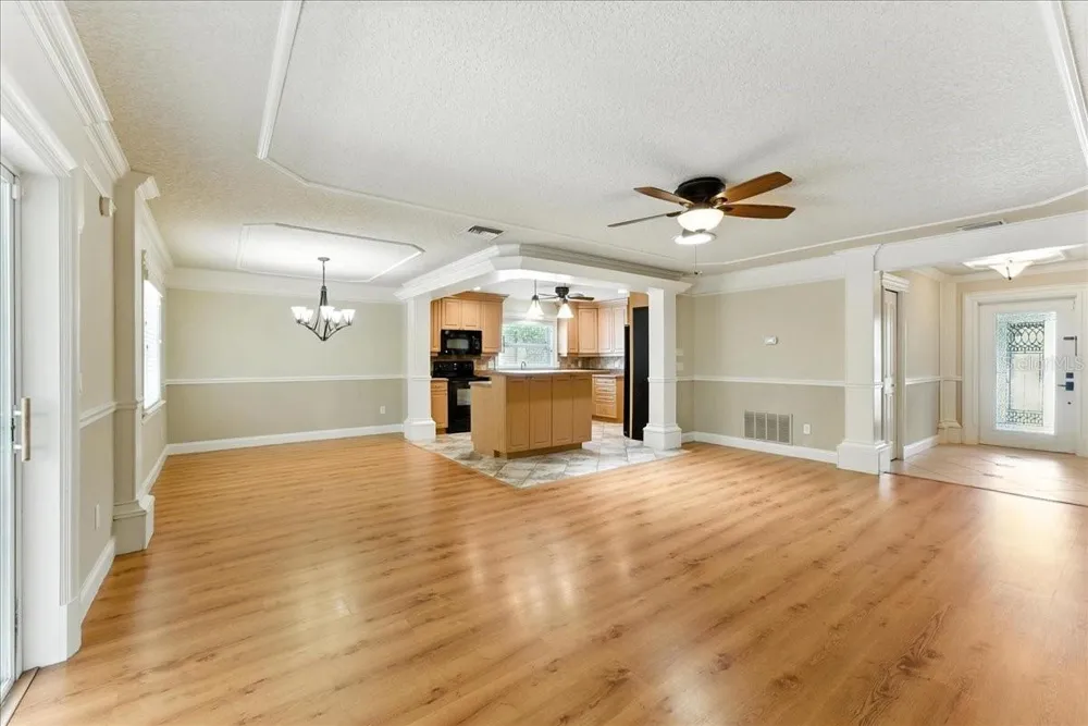 1067 CHOKECHERRY DRIVE Winter Springs, FL 32708