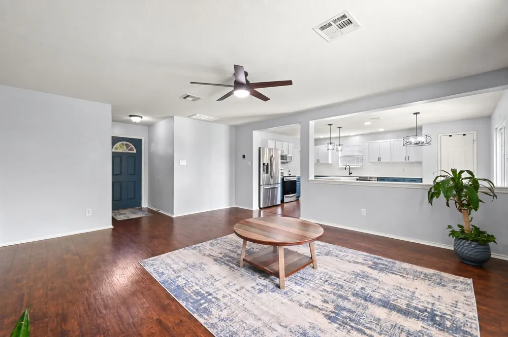 370 Holly Grove Street Kyle, TX 78640