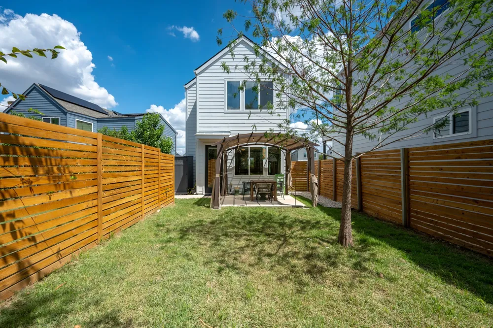 1190 Sarabeth Way Austin, TX 78721