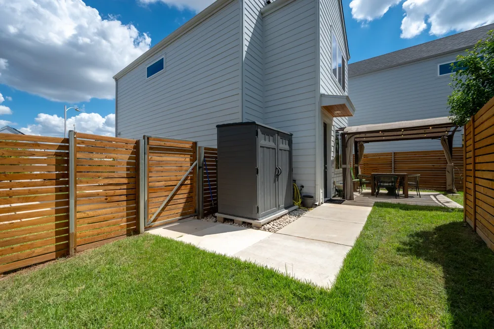 1190 Sarabeth Way Austin, TX 78721