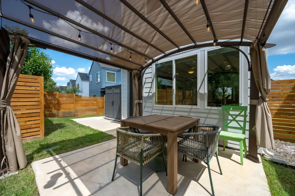 1190 Sarabeth Way Austin, TX 78721