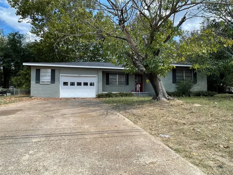 1105 S Palestine Street