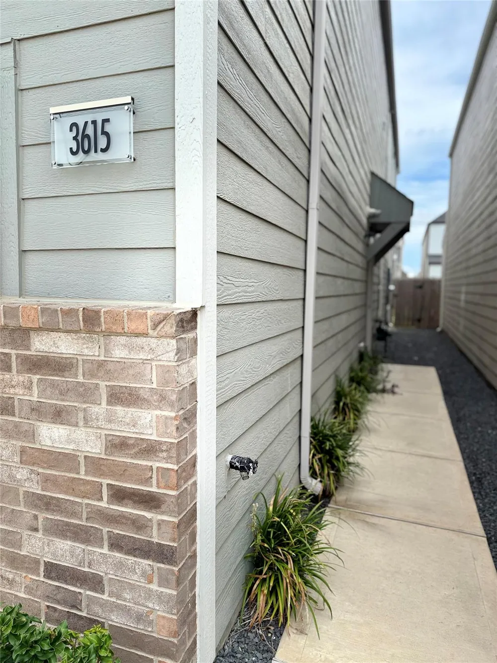 3615 Massenet Katy, TX 77494