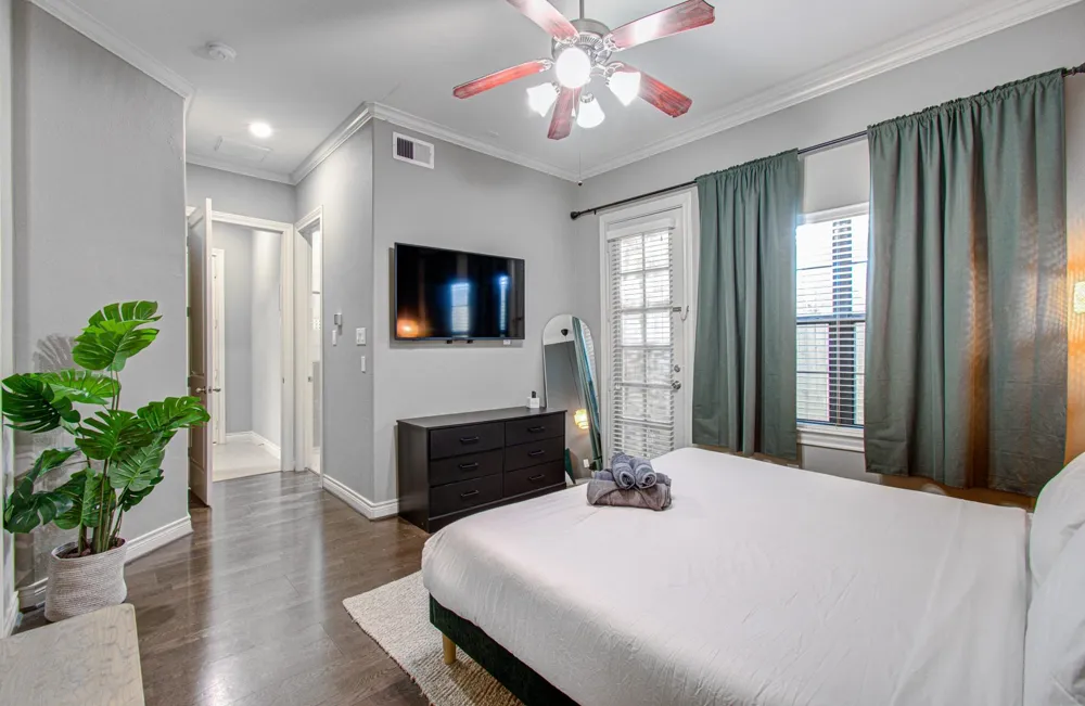 4001 Dallas Street #A Houston, TX 77023