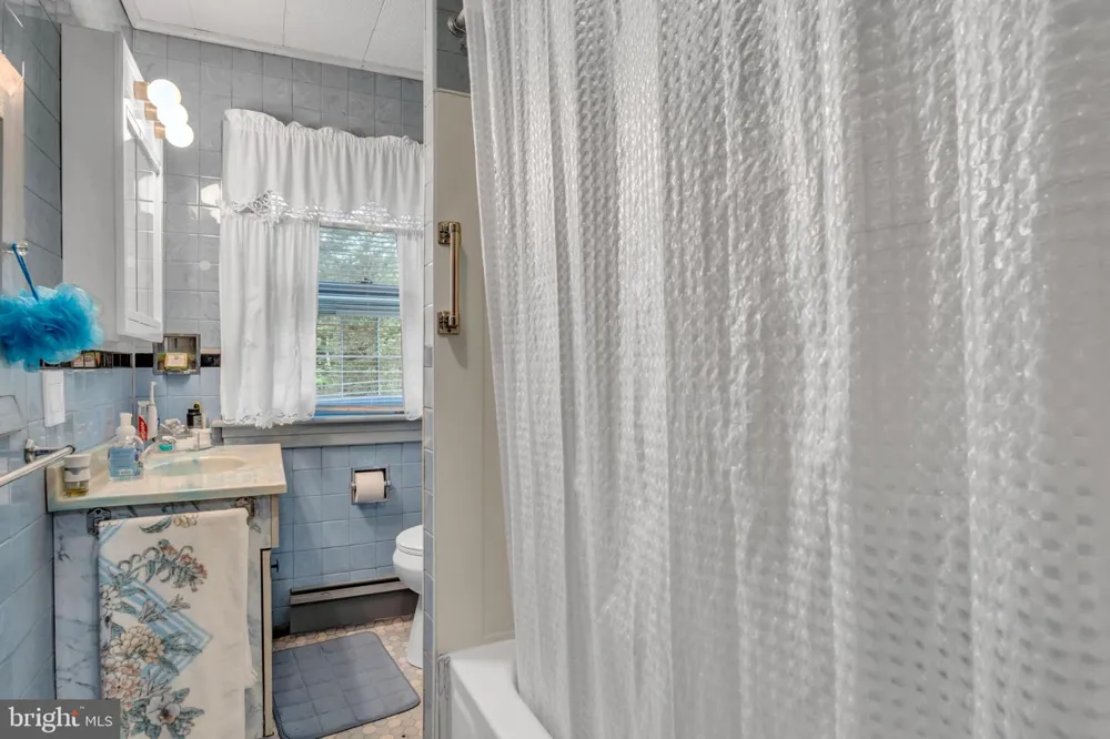 431 5TH STREET Newport, PA 17074