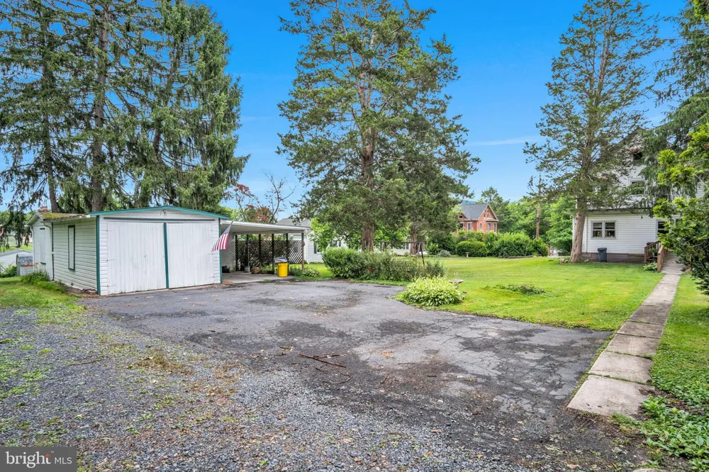 431 5TH STREET Newport, PA 17074