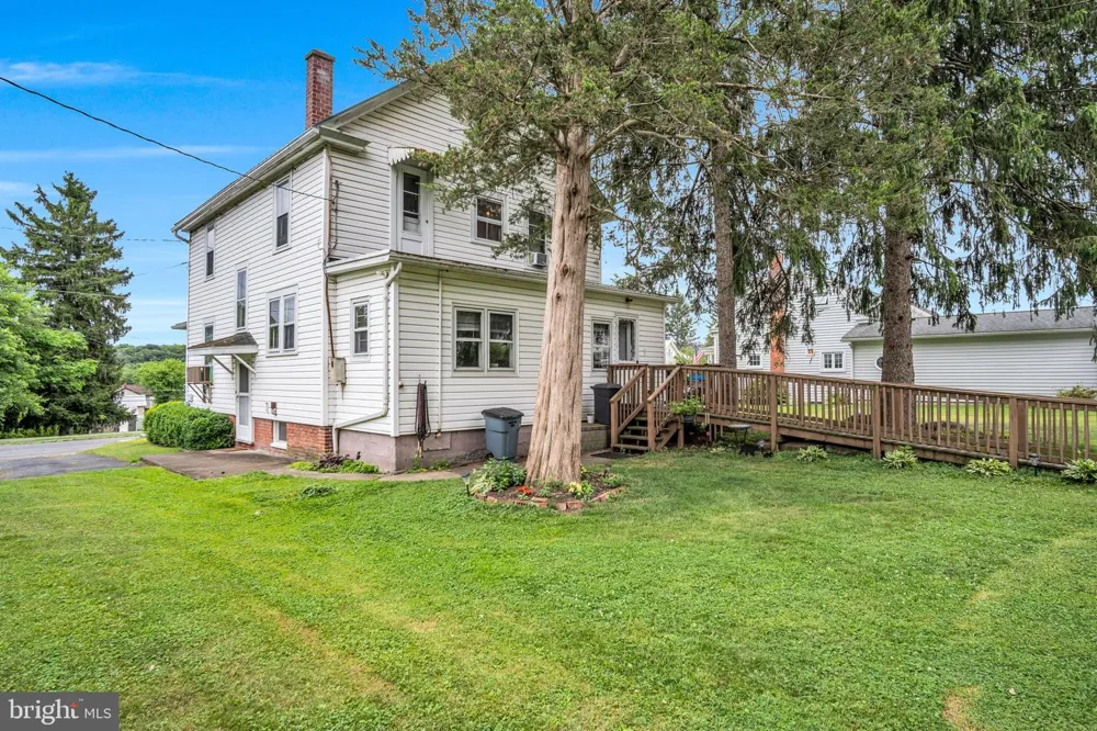 431 5TH STREET Newport, PA 17074