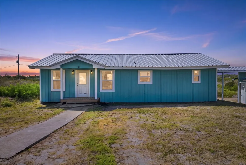 128 Blackhawk Drive Sandia, TX 78383