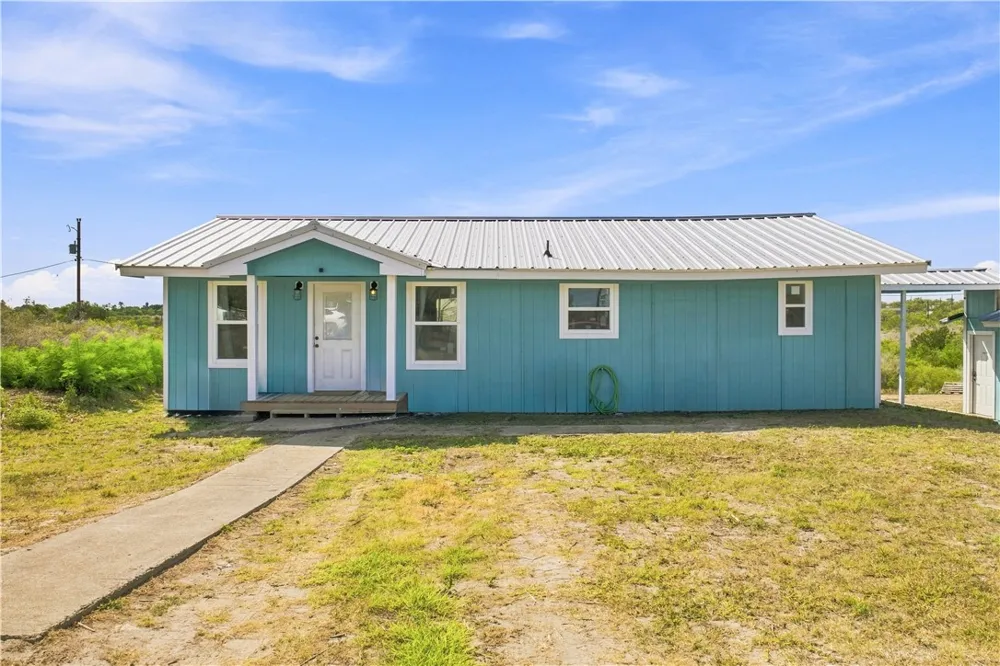 128 Blackhawk Drive Sandia, TX 78383