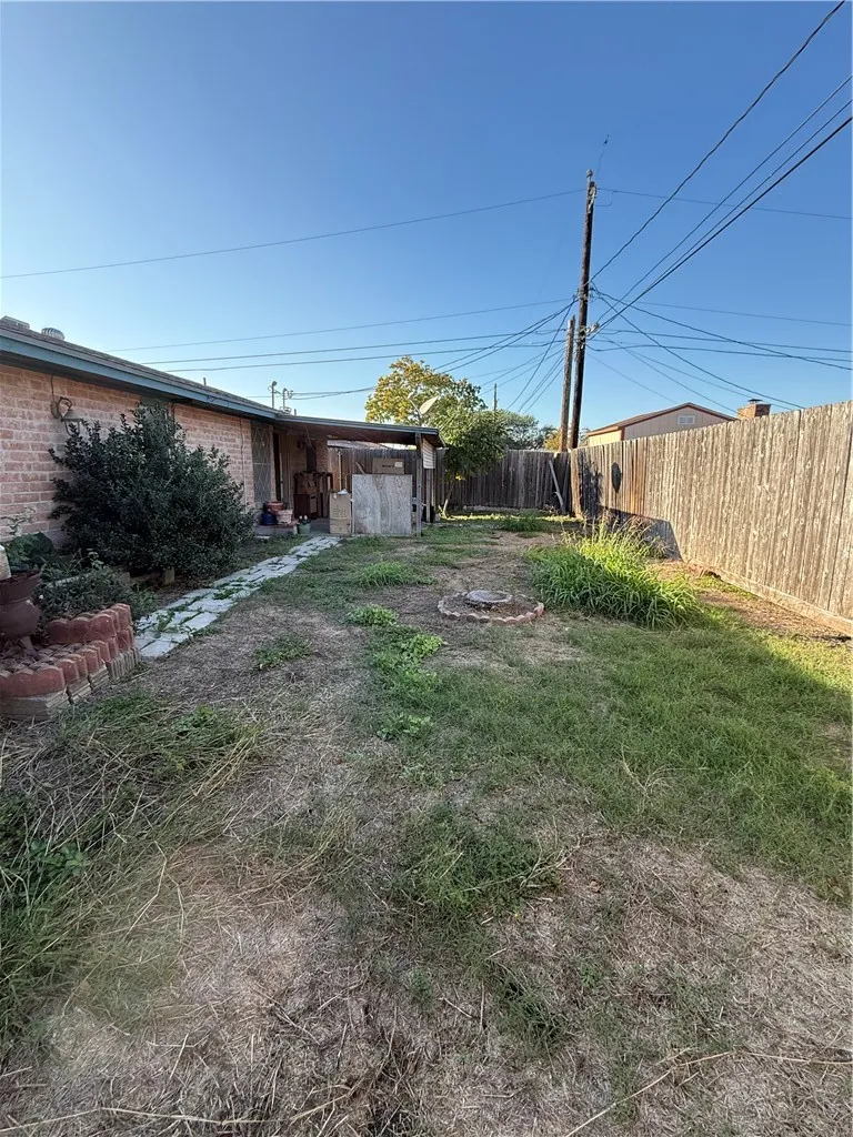 3414 Crest Lake Drive Corpus Christi, TX 78415