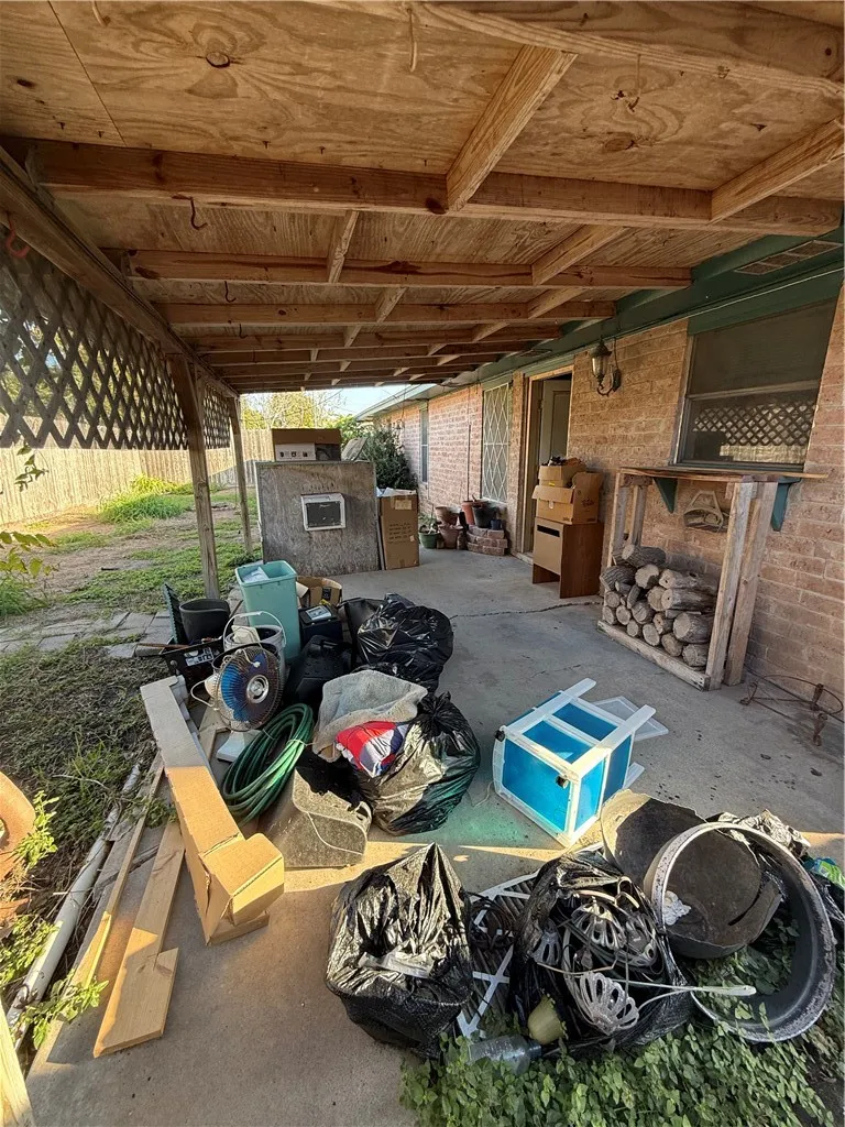 3414 Crest Lake Drive Corpus Christi, TX 78415