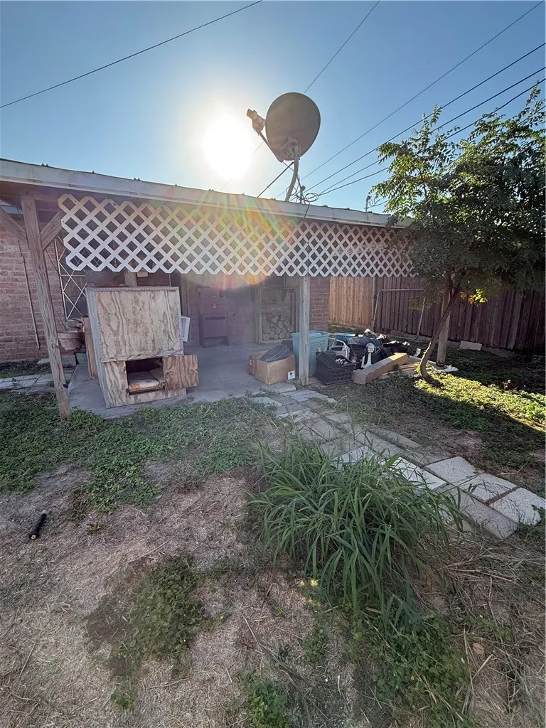 3414 Crest Lake Drive Corpus Christi, TX 78415