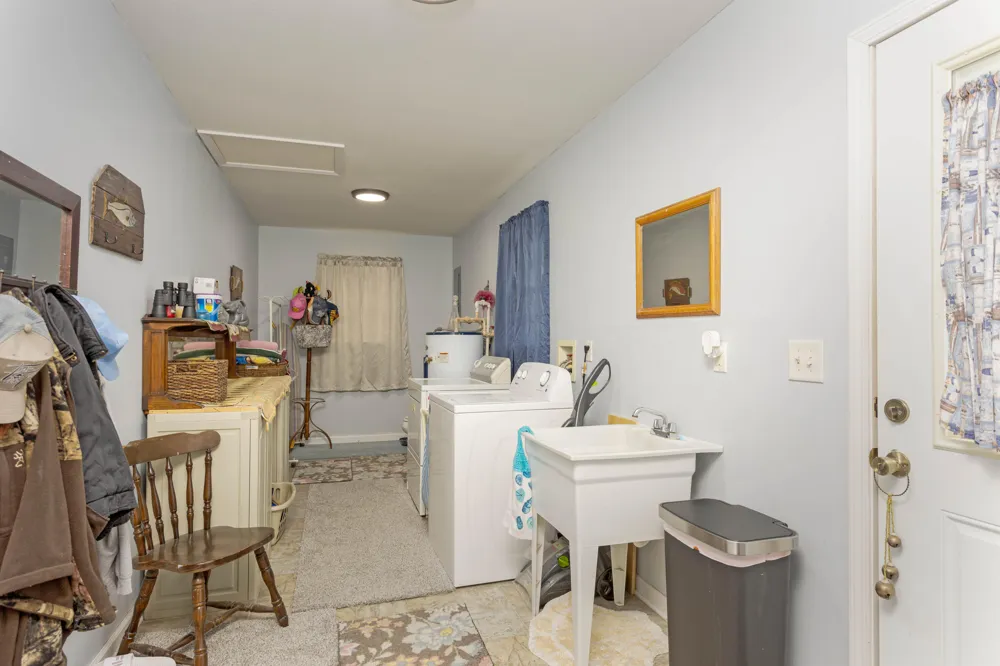493 Sandtown Road Spring City, TN 37381
