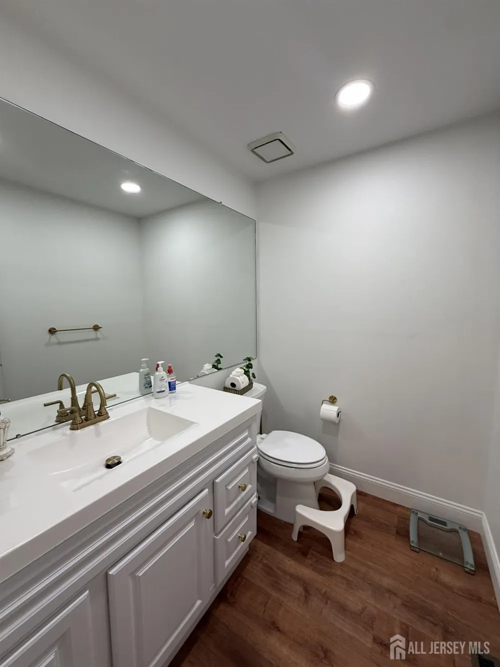 386 Waterview Road Bridgewater, NJ 08807