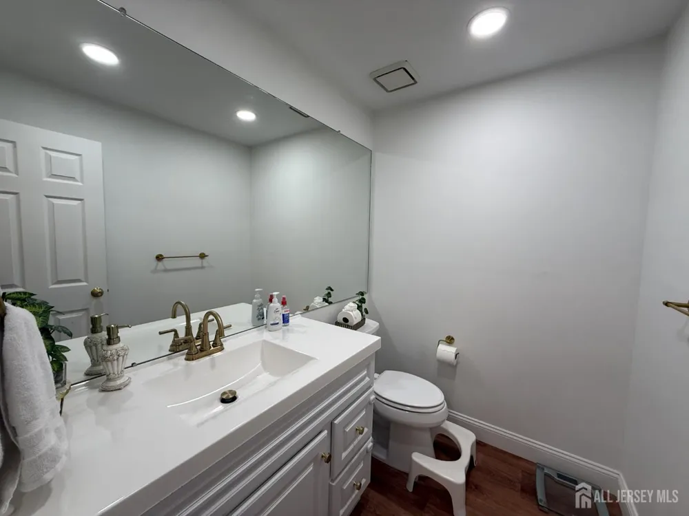 386 Waterview Road Bridgewater, NJ 08807