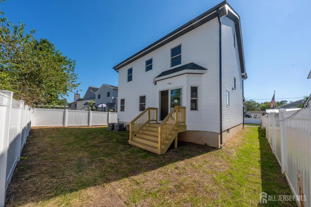 33 Apollo Avenue Avenel, NJ 07001