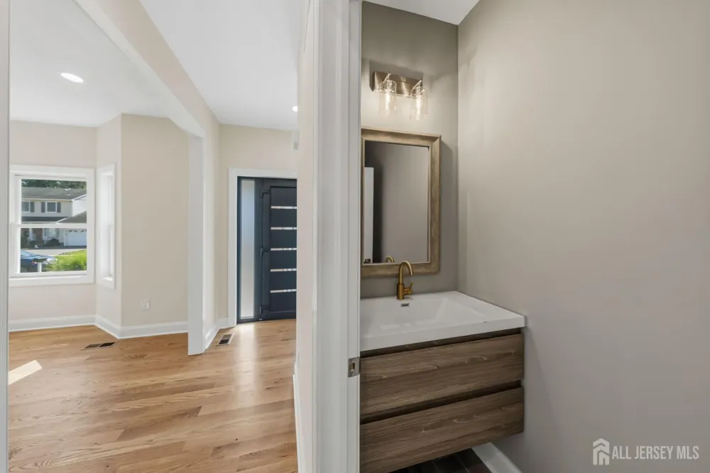 33 Apollo Avenue Avenel, NJ 07001