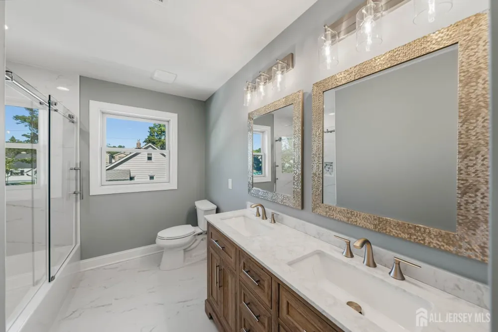 33 Apollo Avenue Avenel, NJ 07001