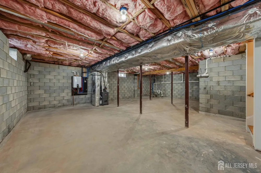 33 Apollo Avenue Avenel, NJ 07001