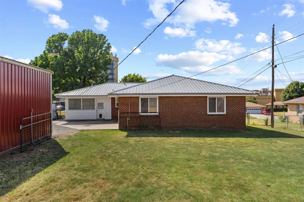326 Boston Avenue Bartlesville, OK 74006