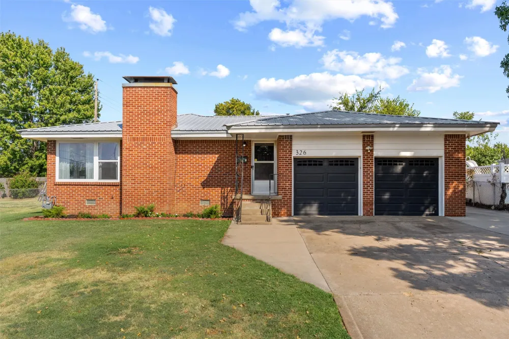 326 Boston Avenue Bartlesville, OK 74006