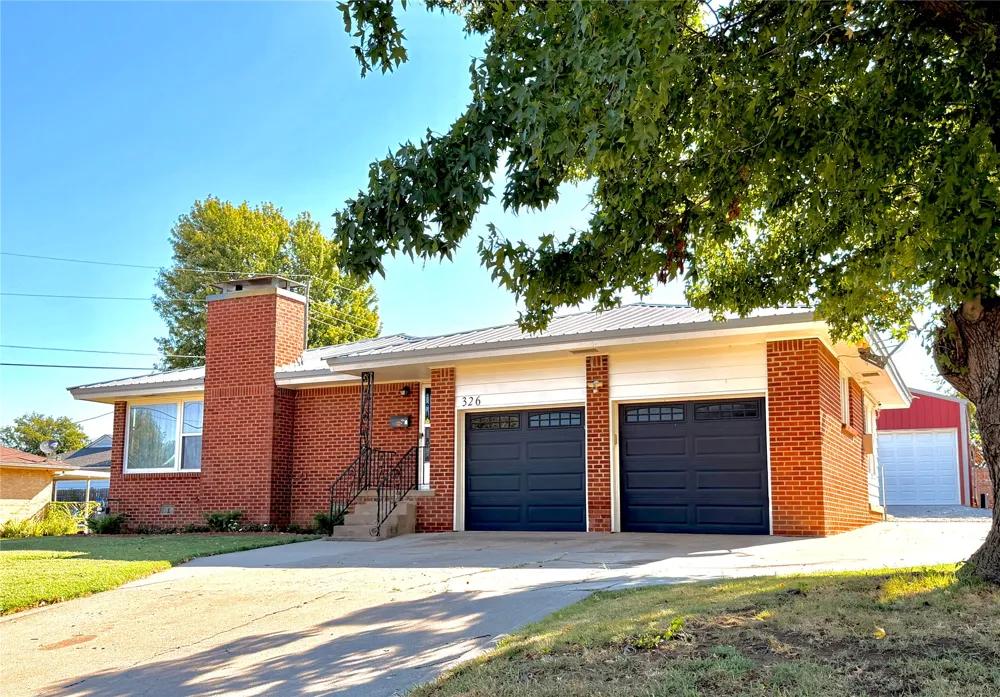 326 Boston Avenue Bartlesville, OK 74006