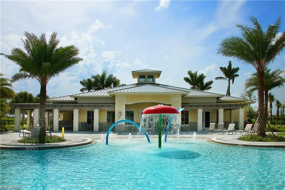 2620 Vine Avenue Naples, FL 34120