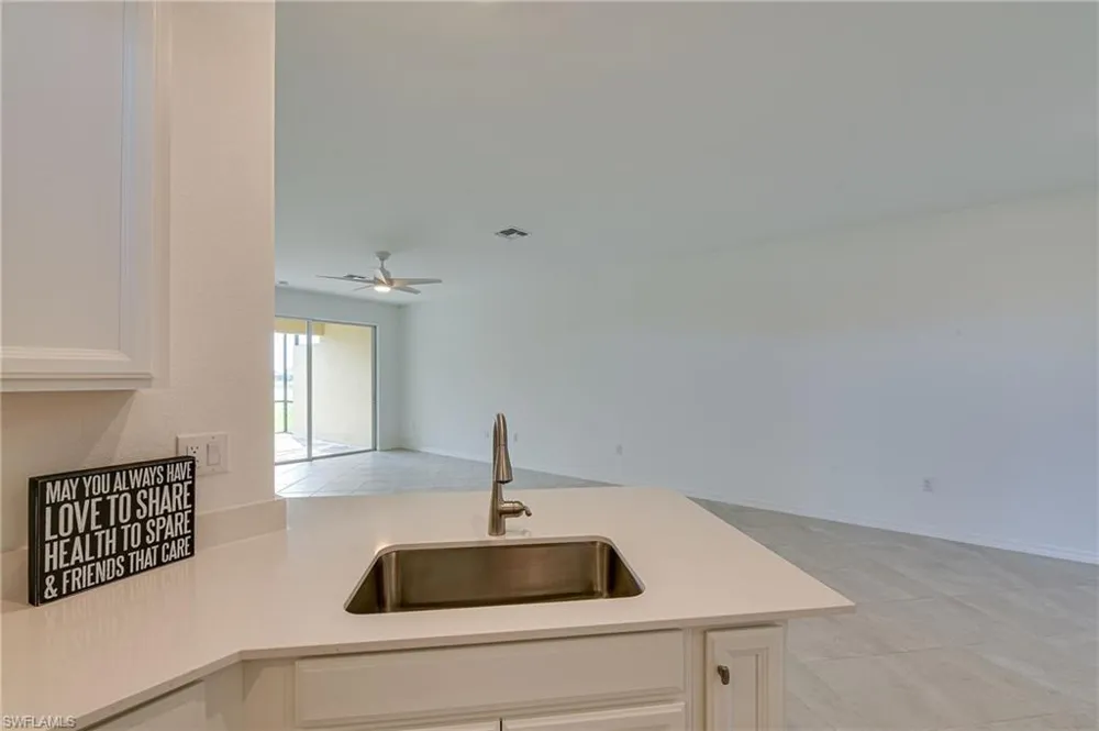 2620 Vine Avenue Naples, FL 34120