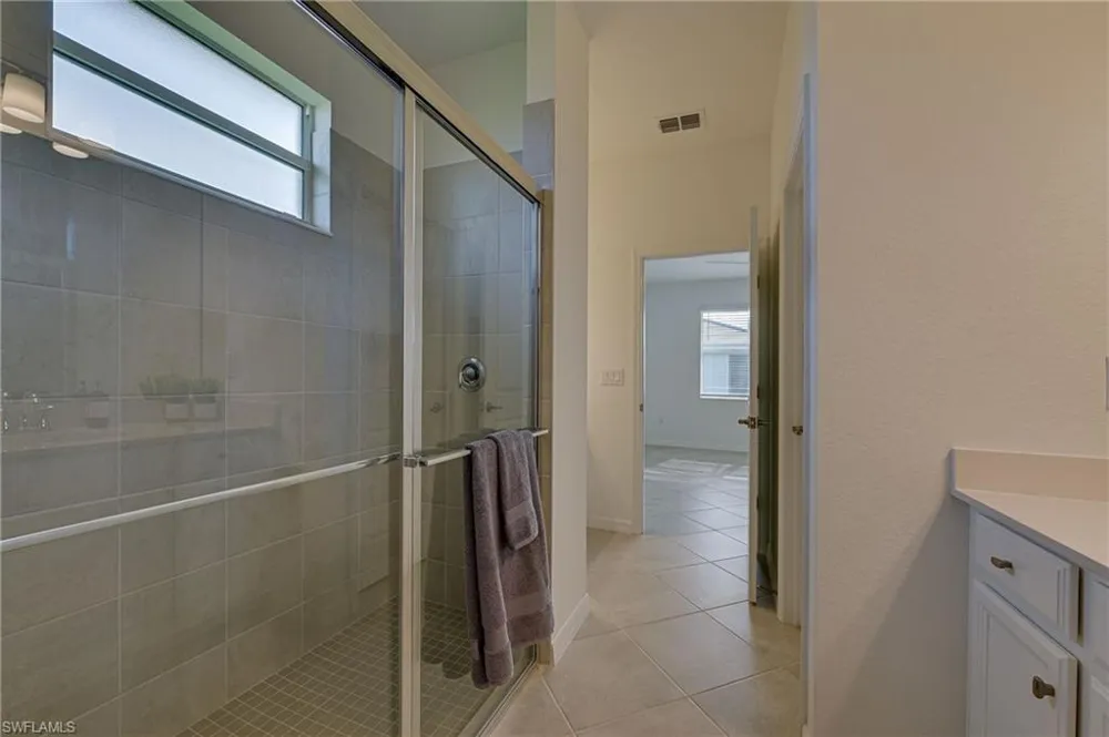 2620 Vine Avenue Naples, FL 34120