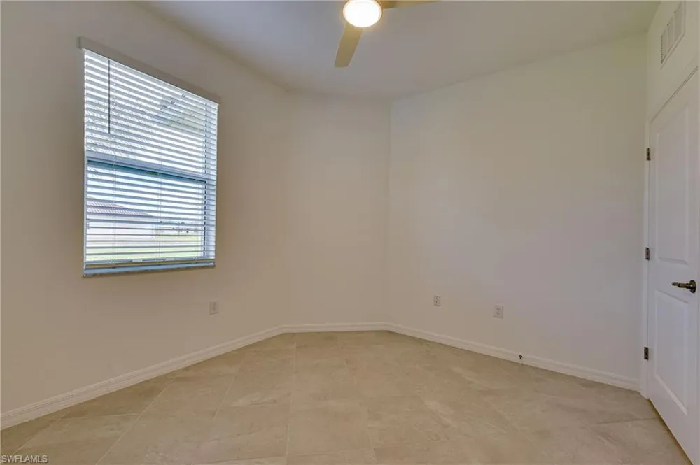 2620 Vine Avenue Naples, FL 34120