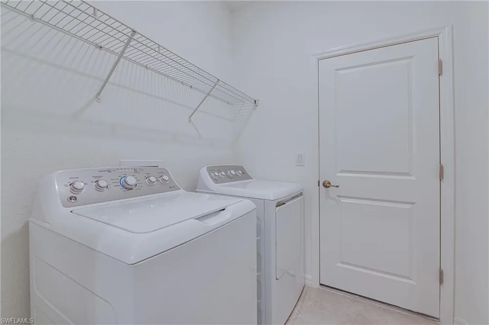 2620 Vine Avenue Naples, FL 34120