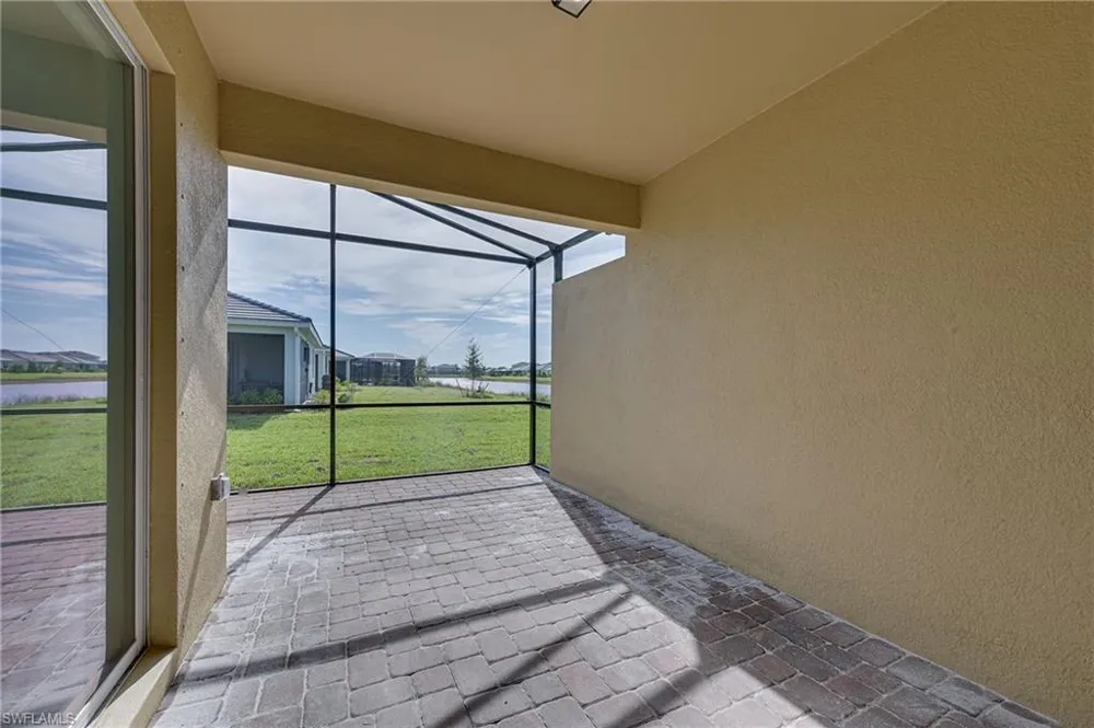 2620 Vine Avenue Naples, FL 34120