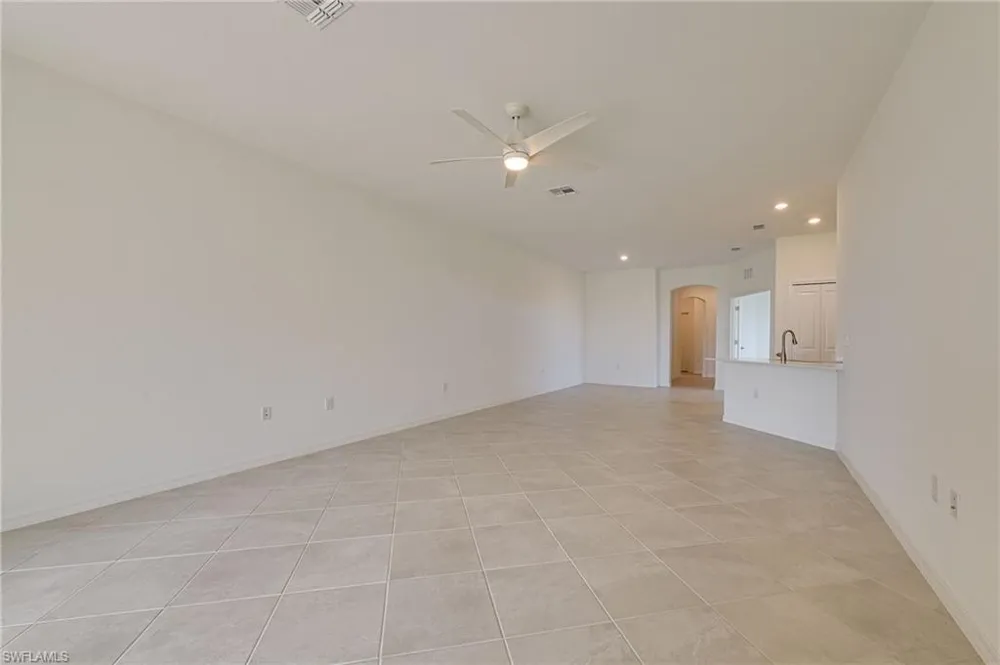 2620 Vine Avenue Naples, FL 34120