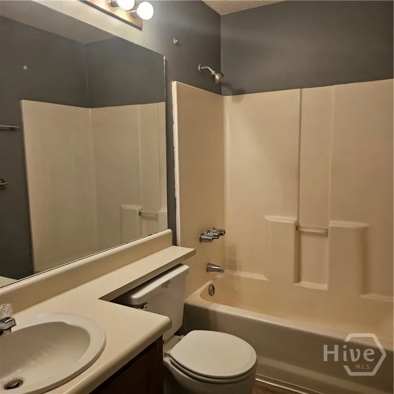 66 E Egrets Nest Lane Richmond Hill, GA 31324